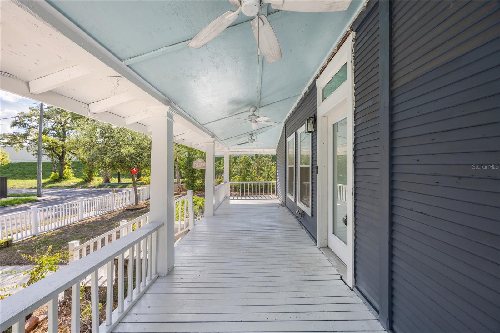 800 Genesee Street, FL