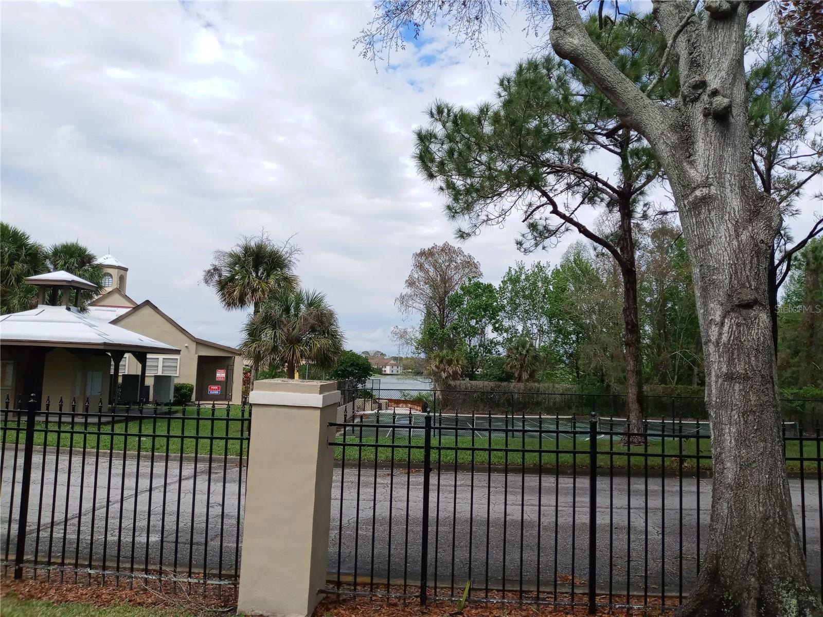 216 Afton Square, FL