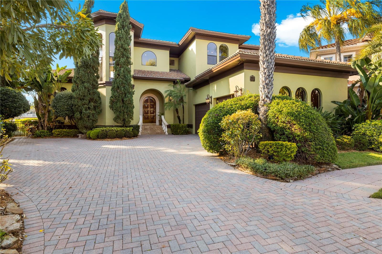 4128 Causeway Vista Drive, FL