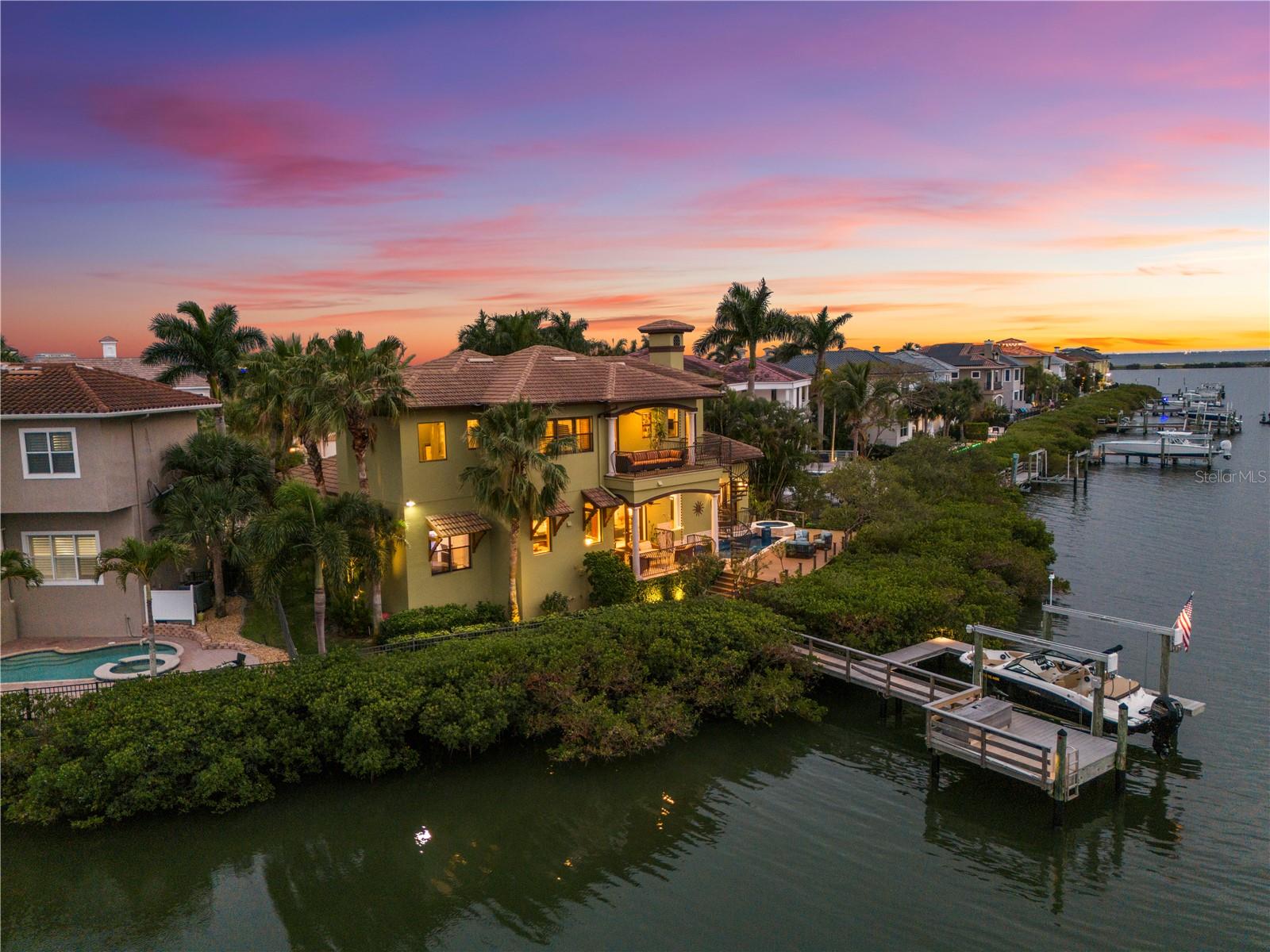 4128 Causeway Vista Drive, FL