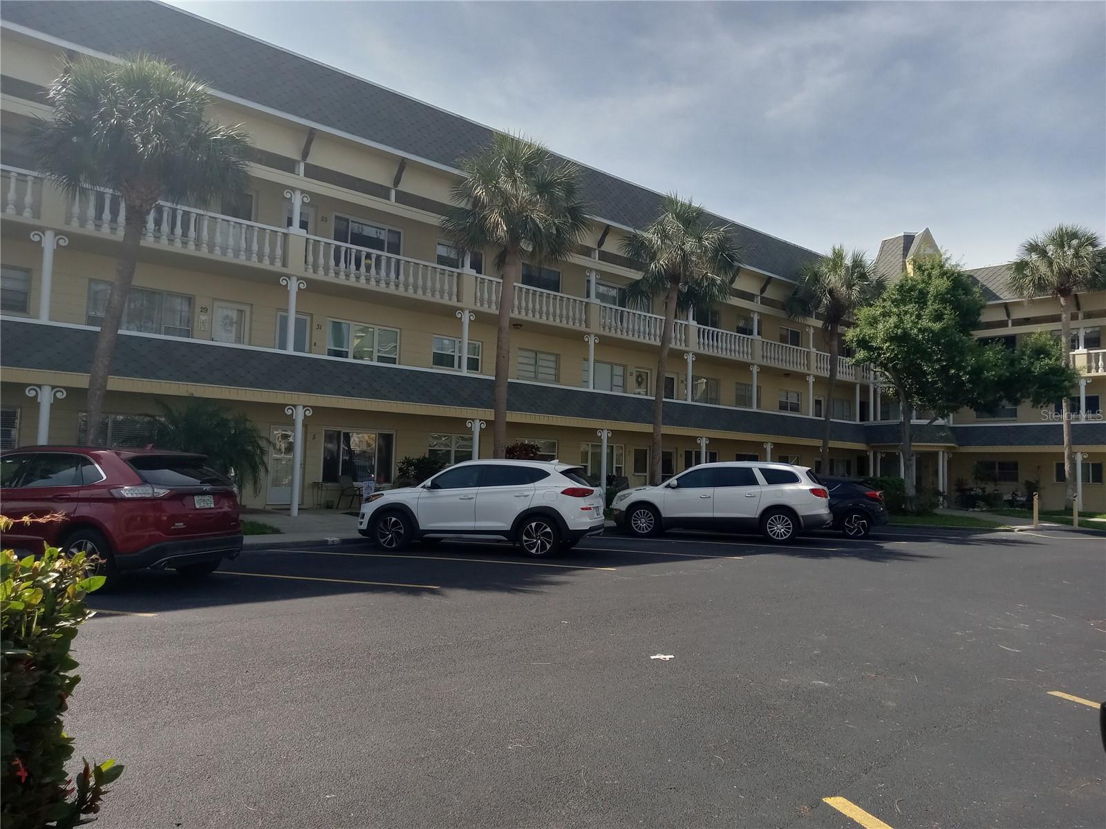 2459 Franciscan Dr #37, FL