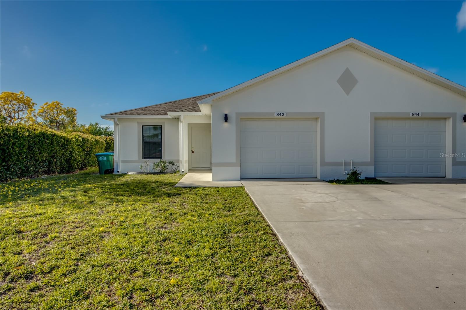 842/844 39th Terrace, FL