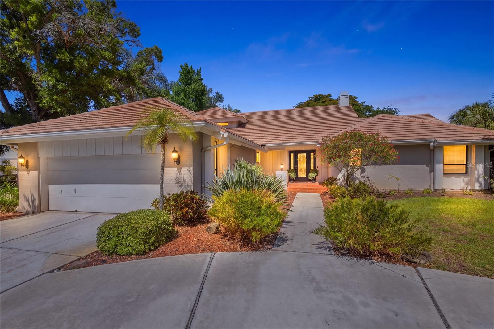 4937 Landings Court, FL