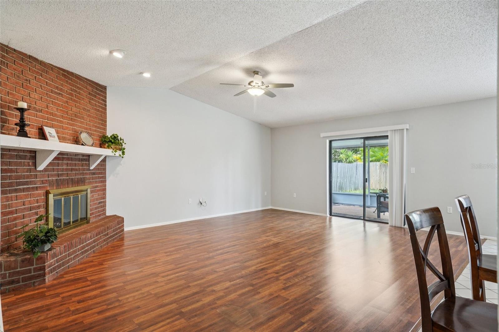 105 Lotus Circle, FL