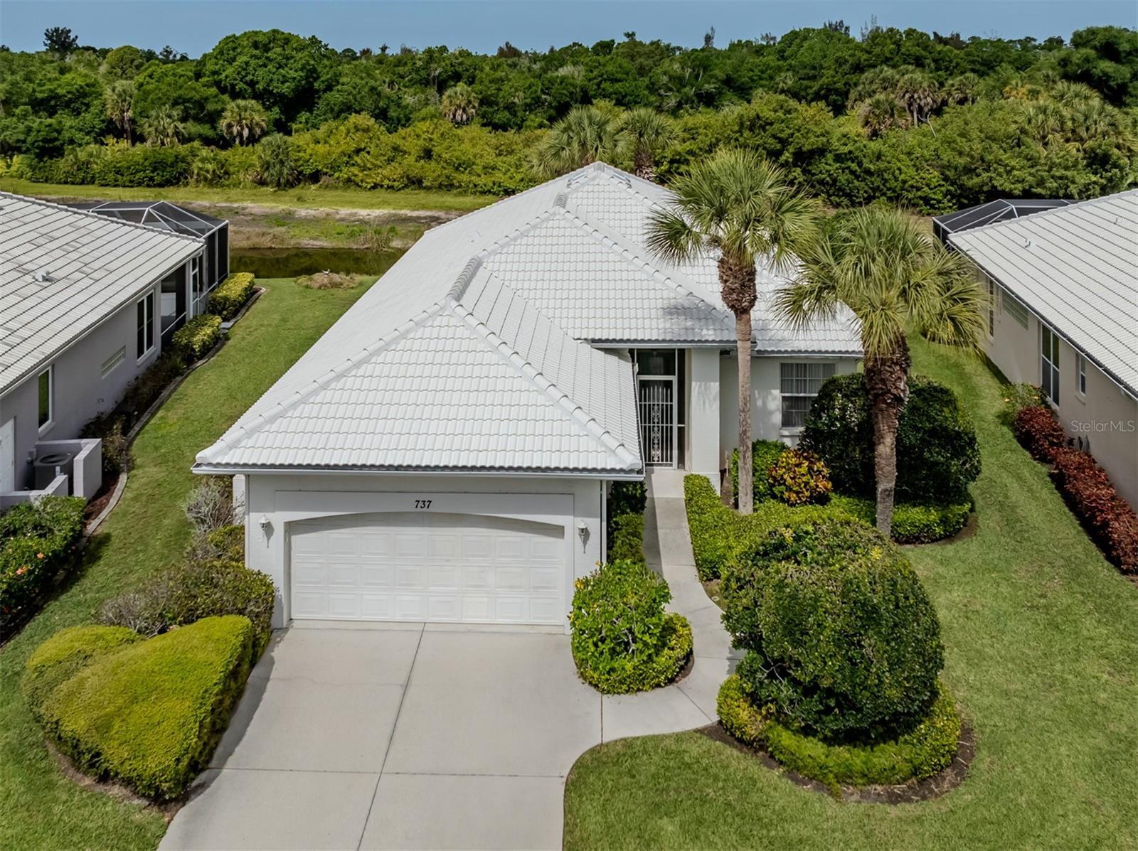 737 Pond Lily Way, FL