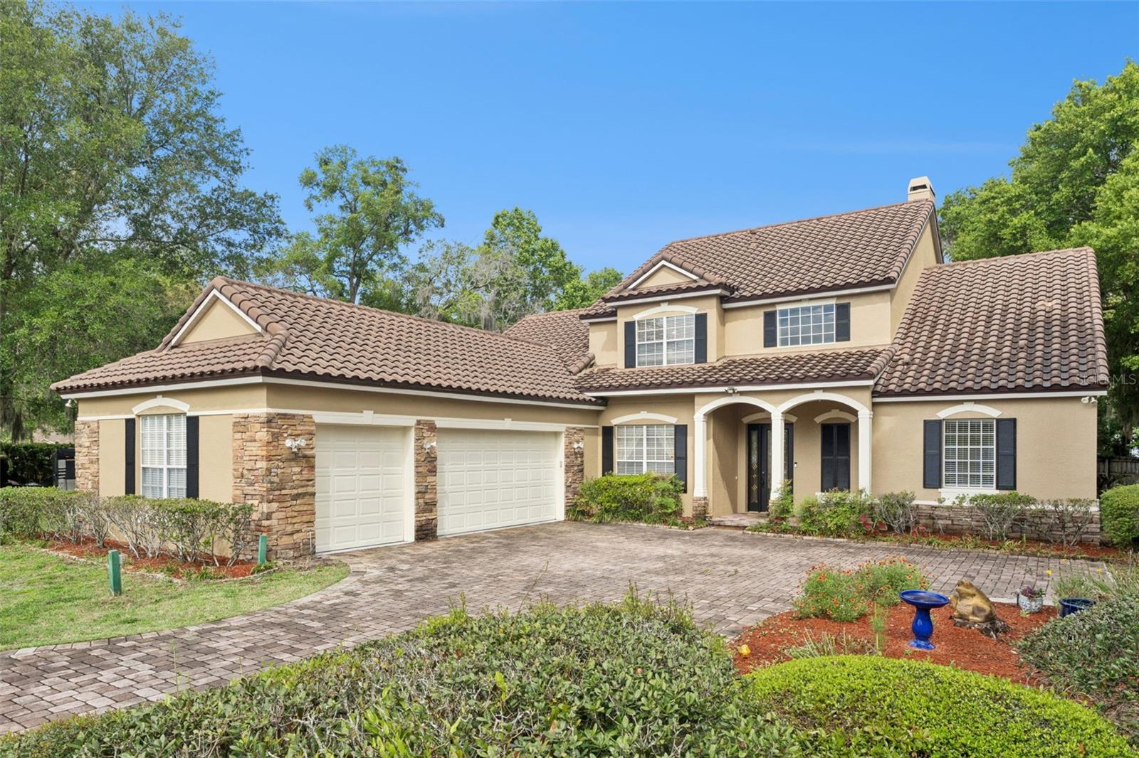 216 Juniper Ridge Court, FL