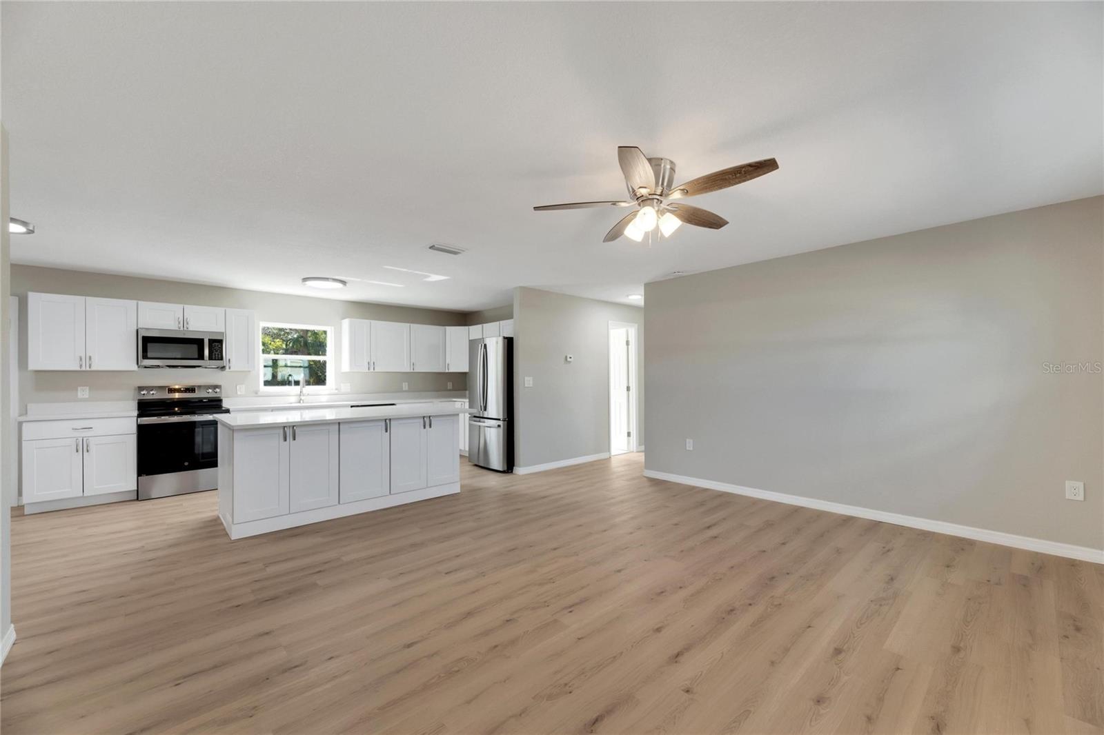 660 Flamingo Drive, FL
