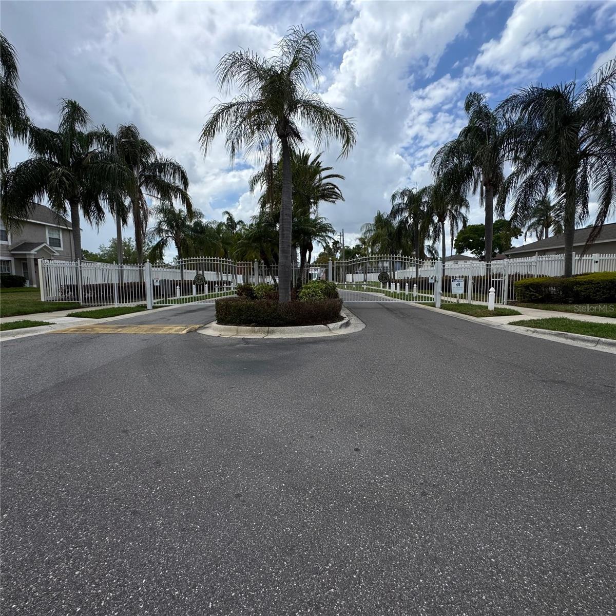 306 Kensington Lake Cir, FL