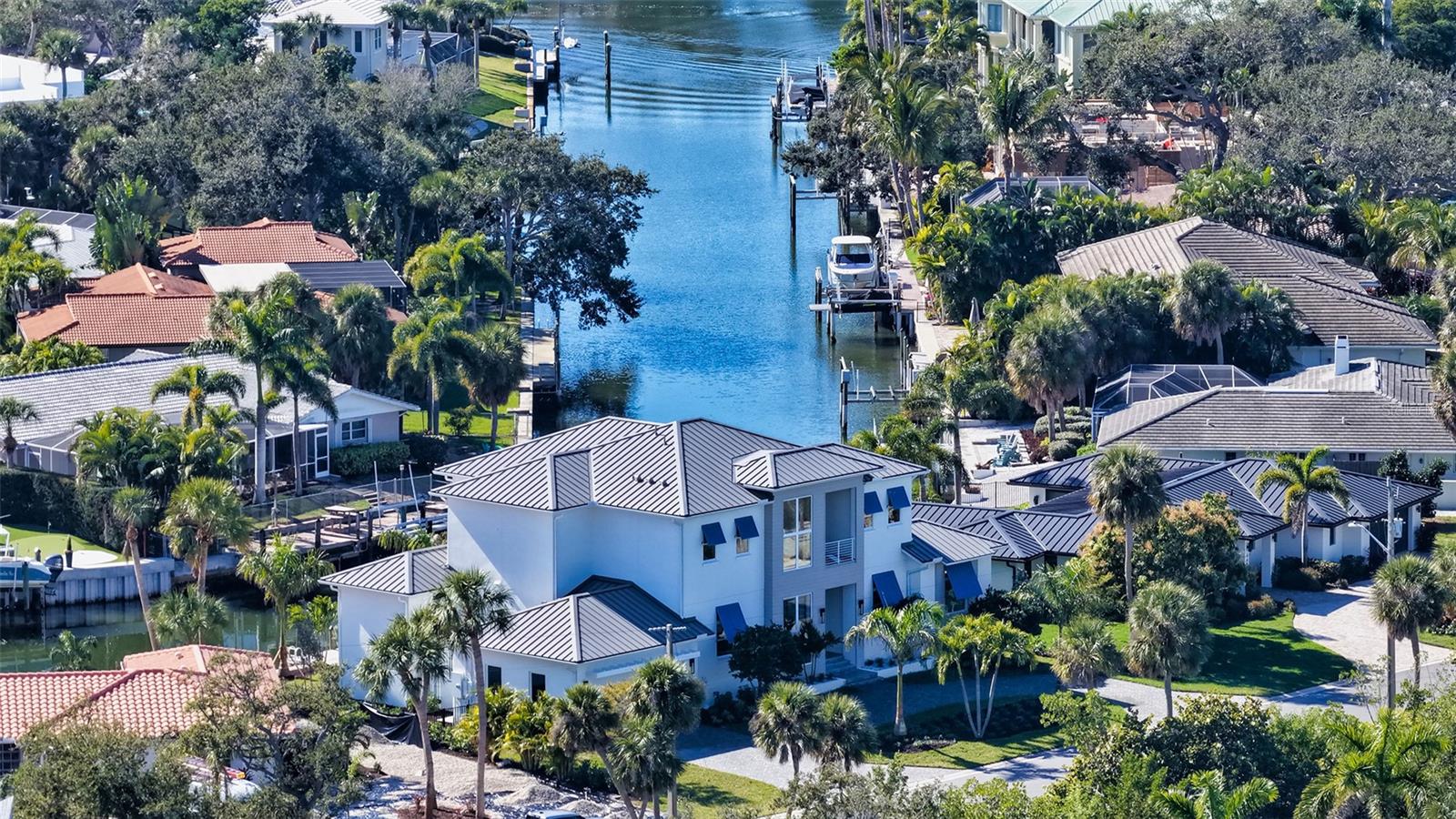 558 Venice Lane, FL