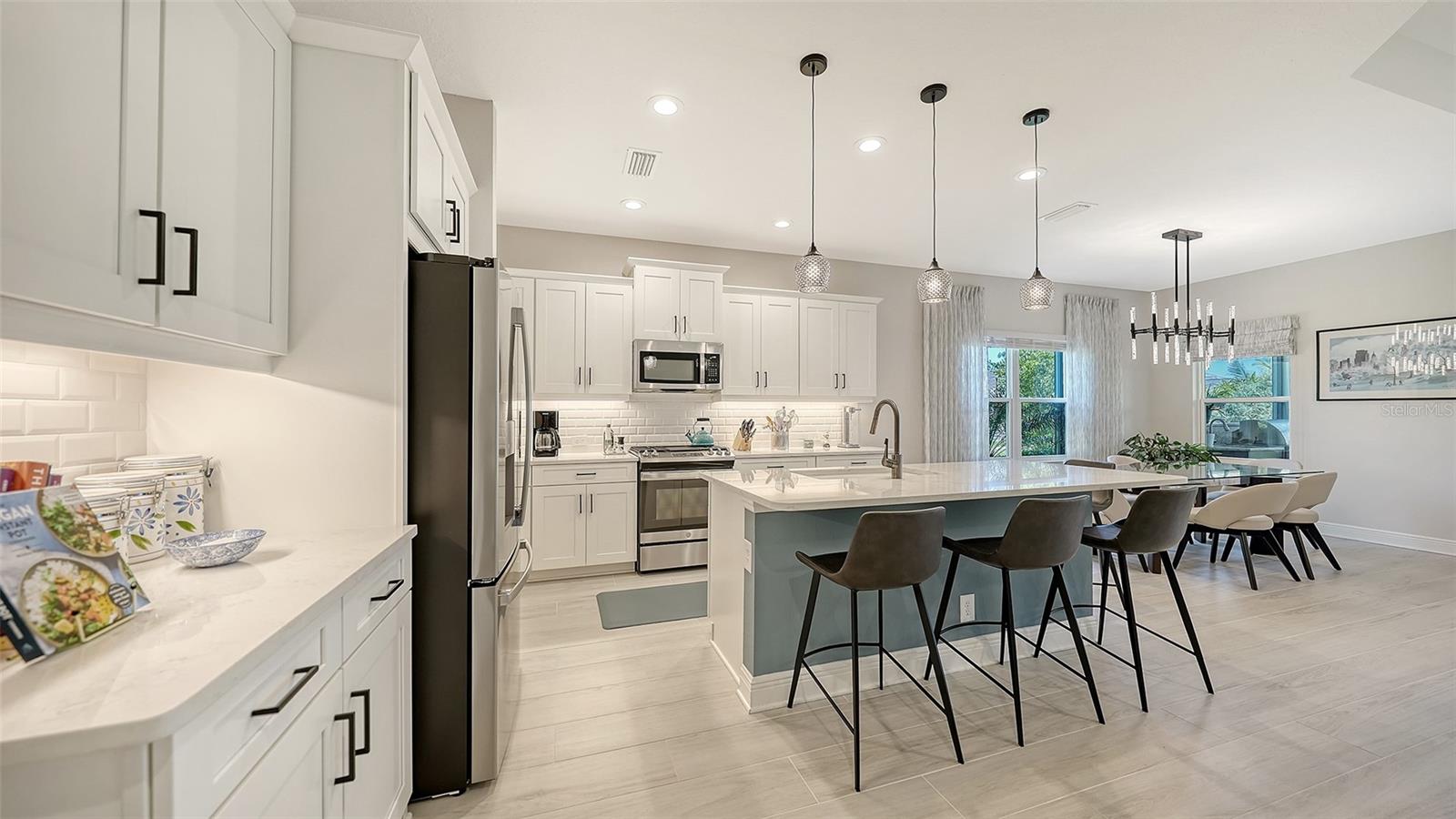 2550 Wild Cherry Path, FL
