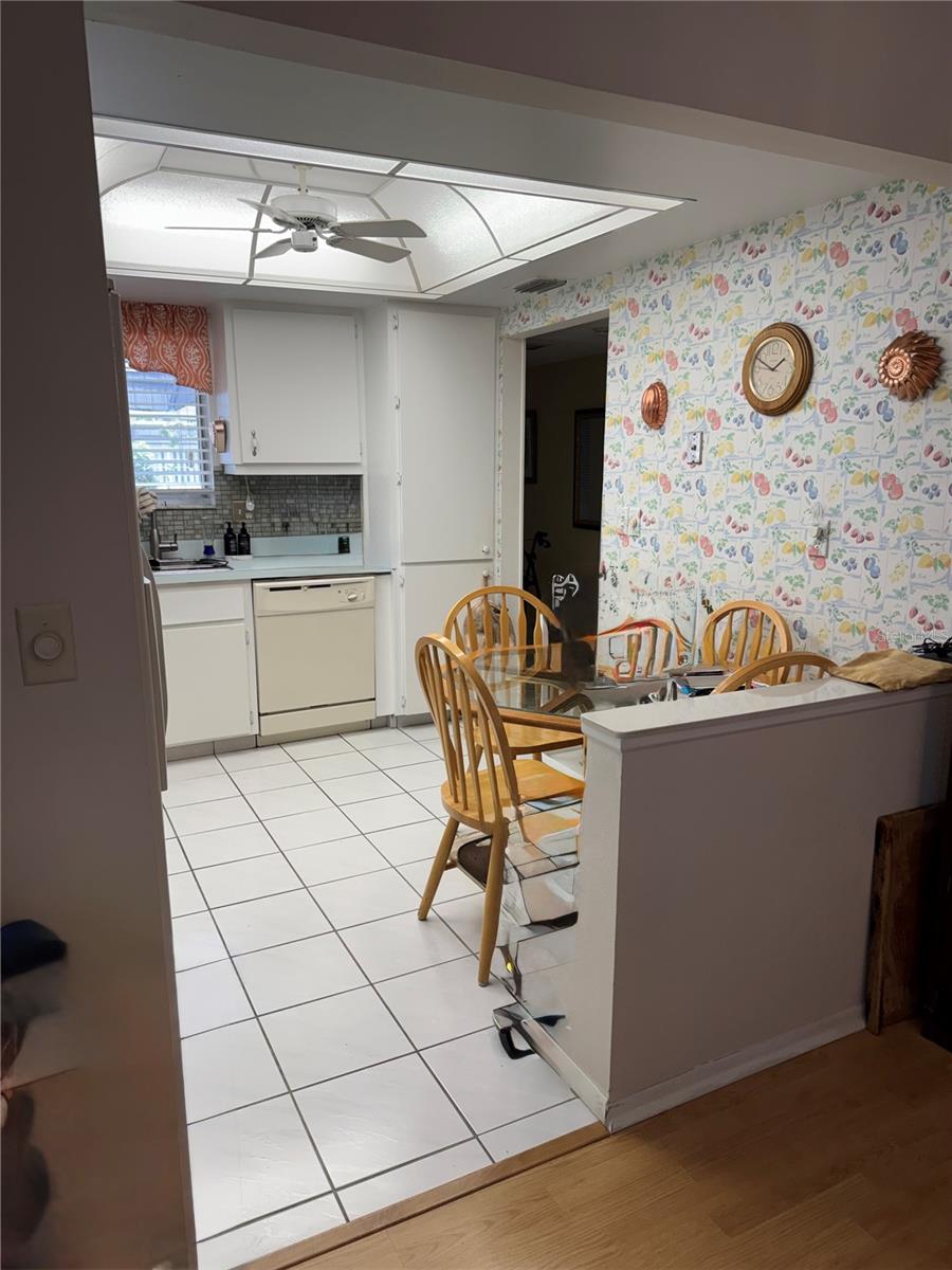1505 Lakeside Way, FL