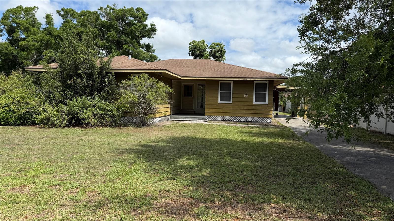 4611 Fruitville Rd, FL