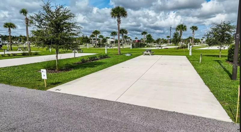 94 Cedar Cir E, FL