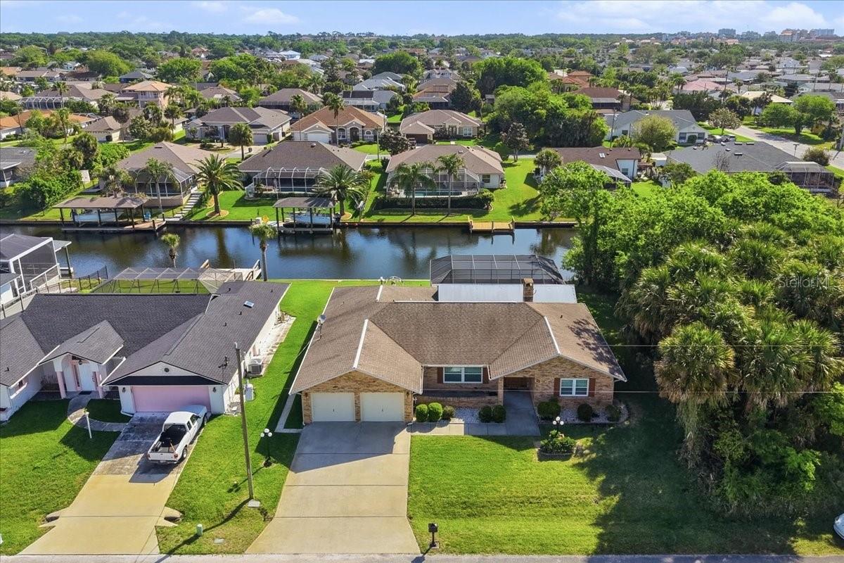 23 Christopher Court, FL