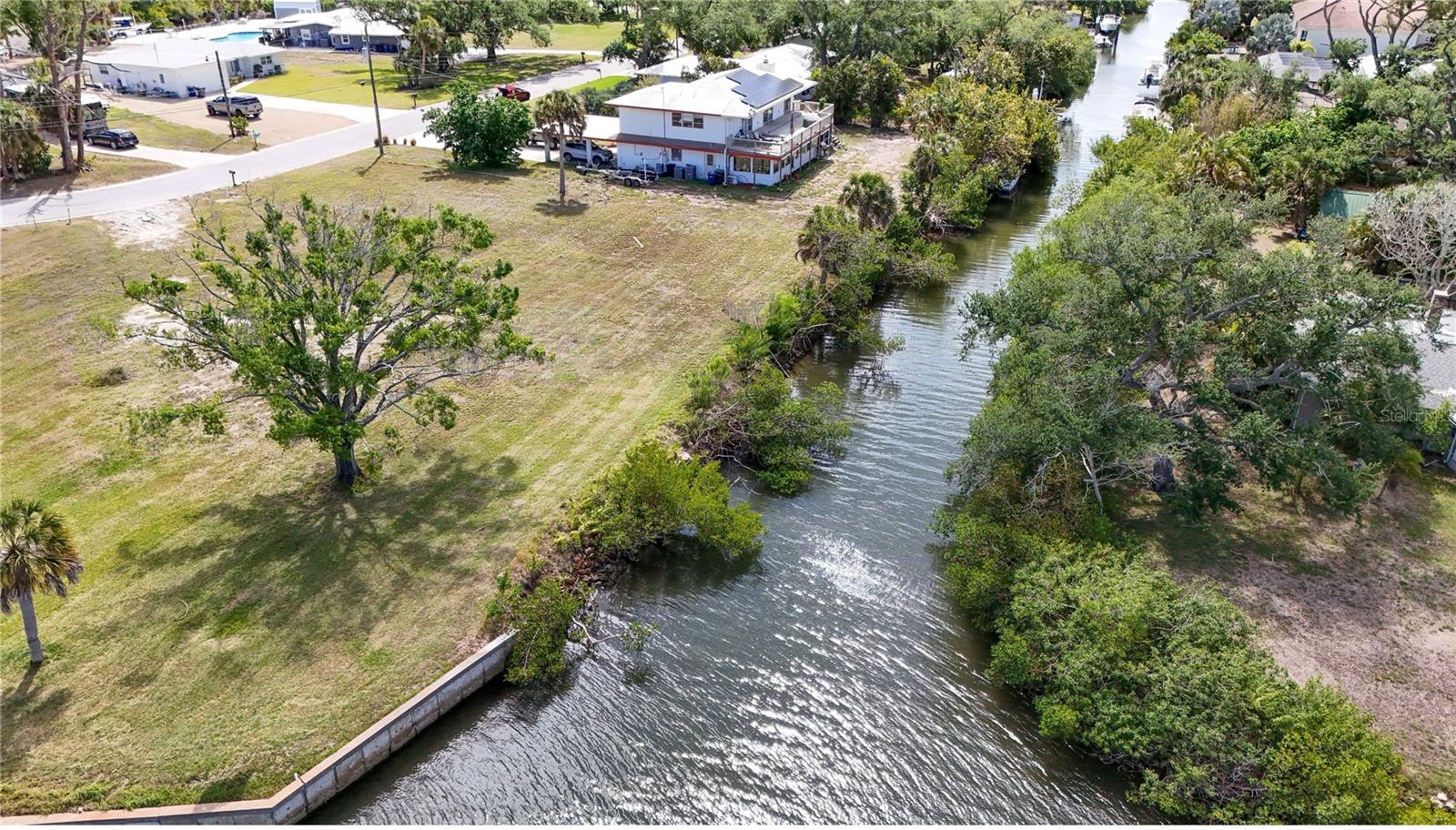 307 Dona Drive, FL