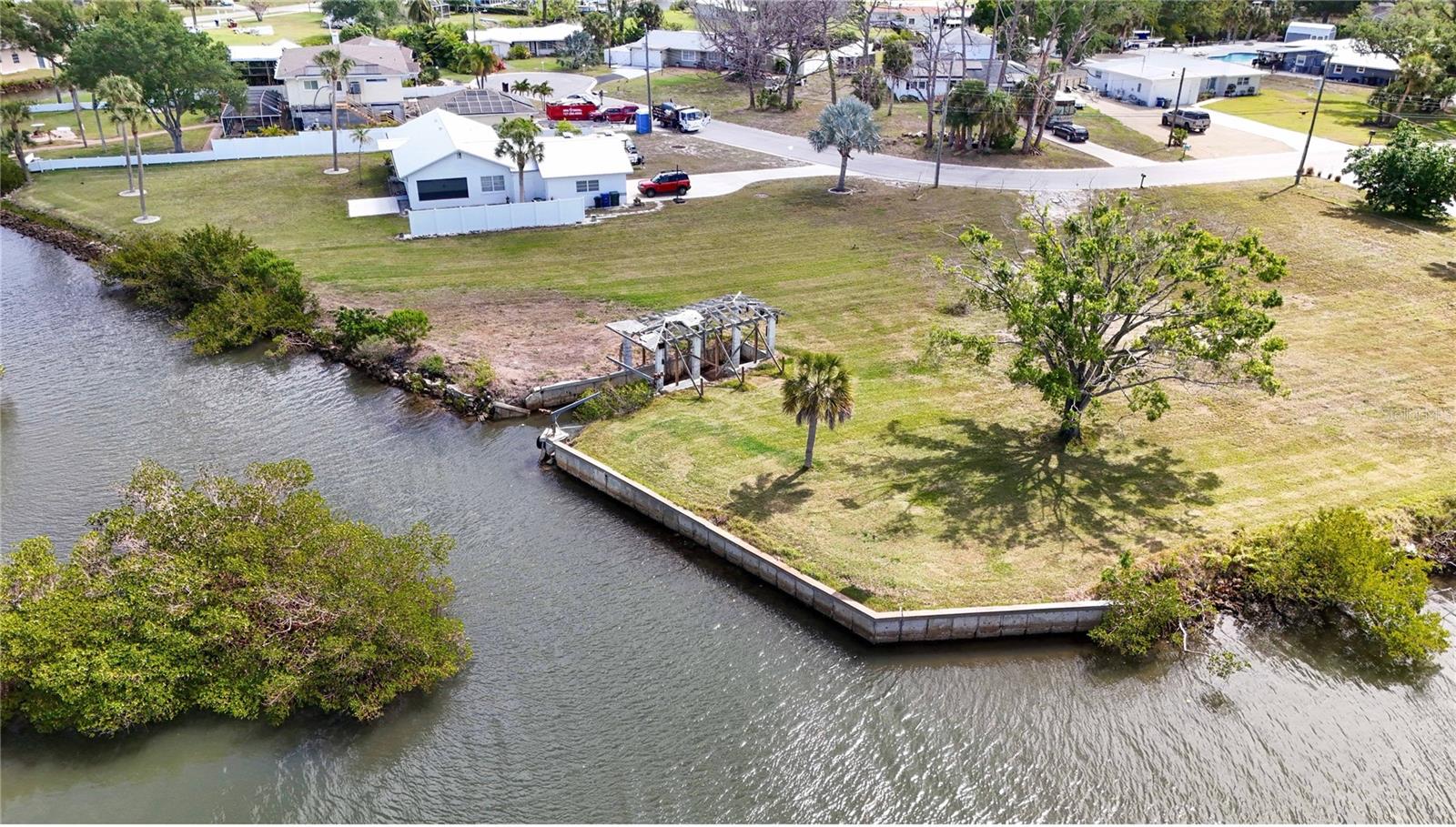 307 Dona Drive, FL