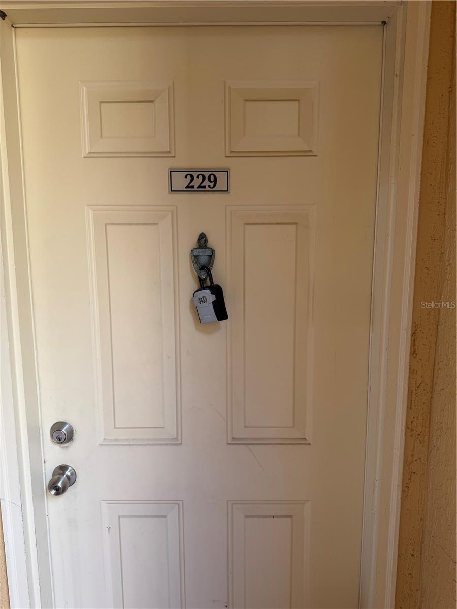 4333 Bayside Village Drive, FL