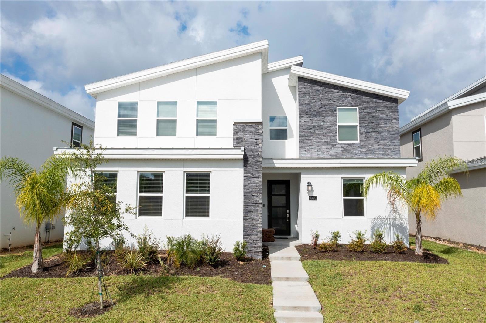 740 Drop Shot Dr, FL