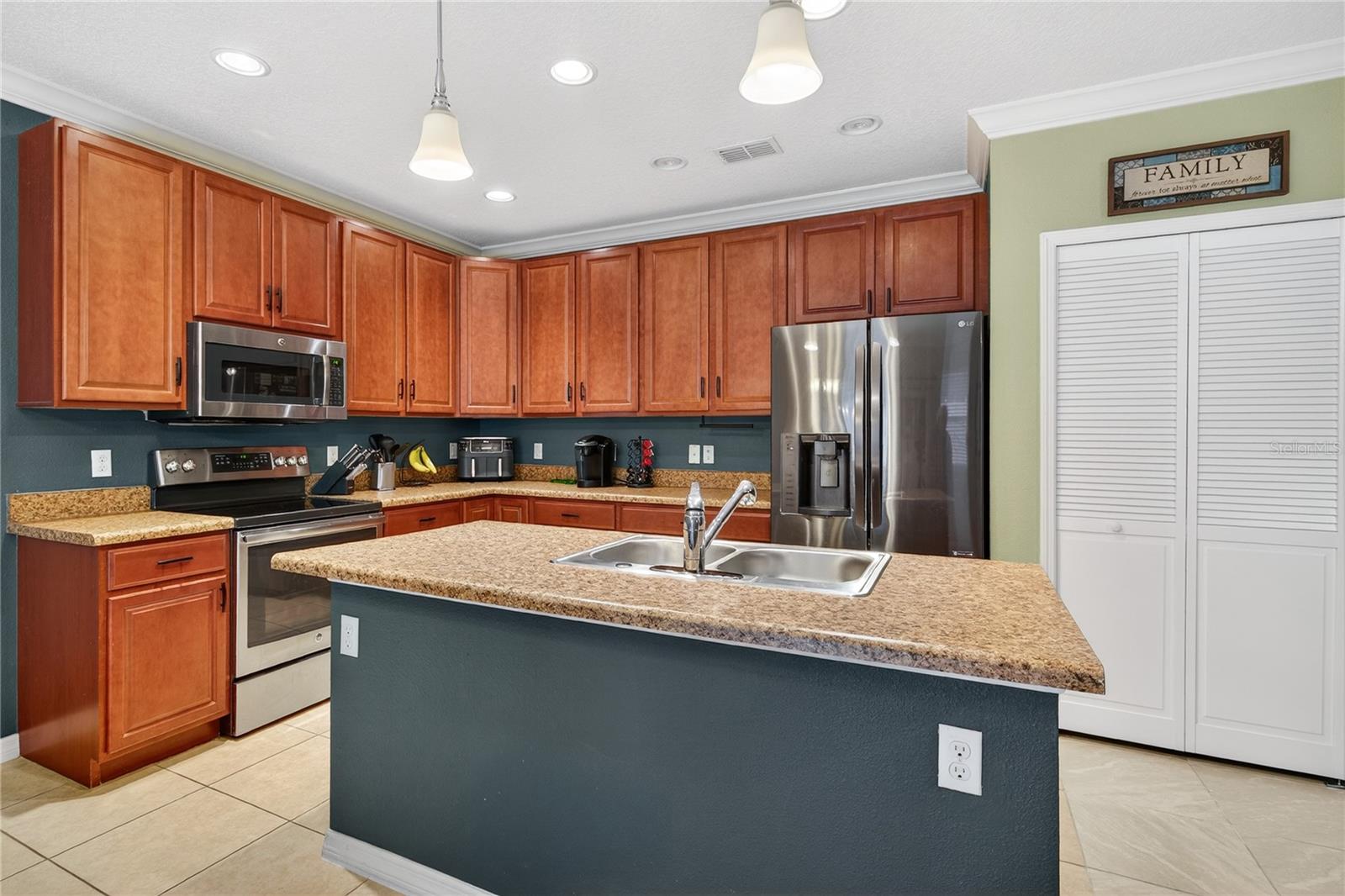 2454 Norwood Place, FL