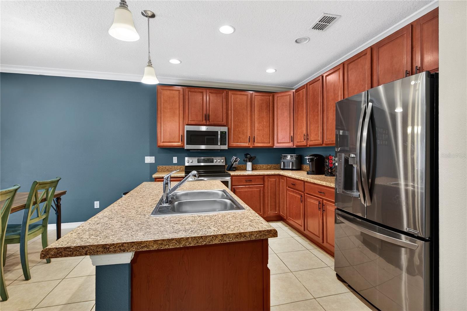 2454 Norwood Place, FL