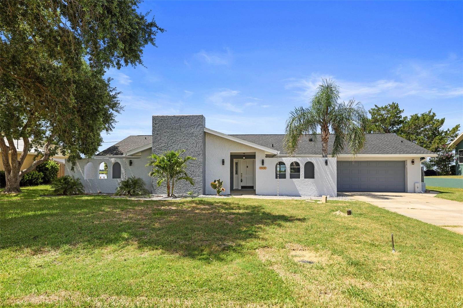 11930 W Bayshore Dr, FL