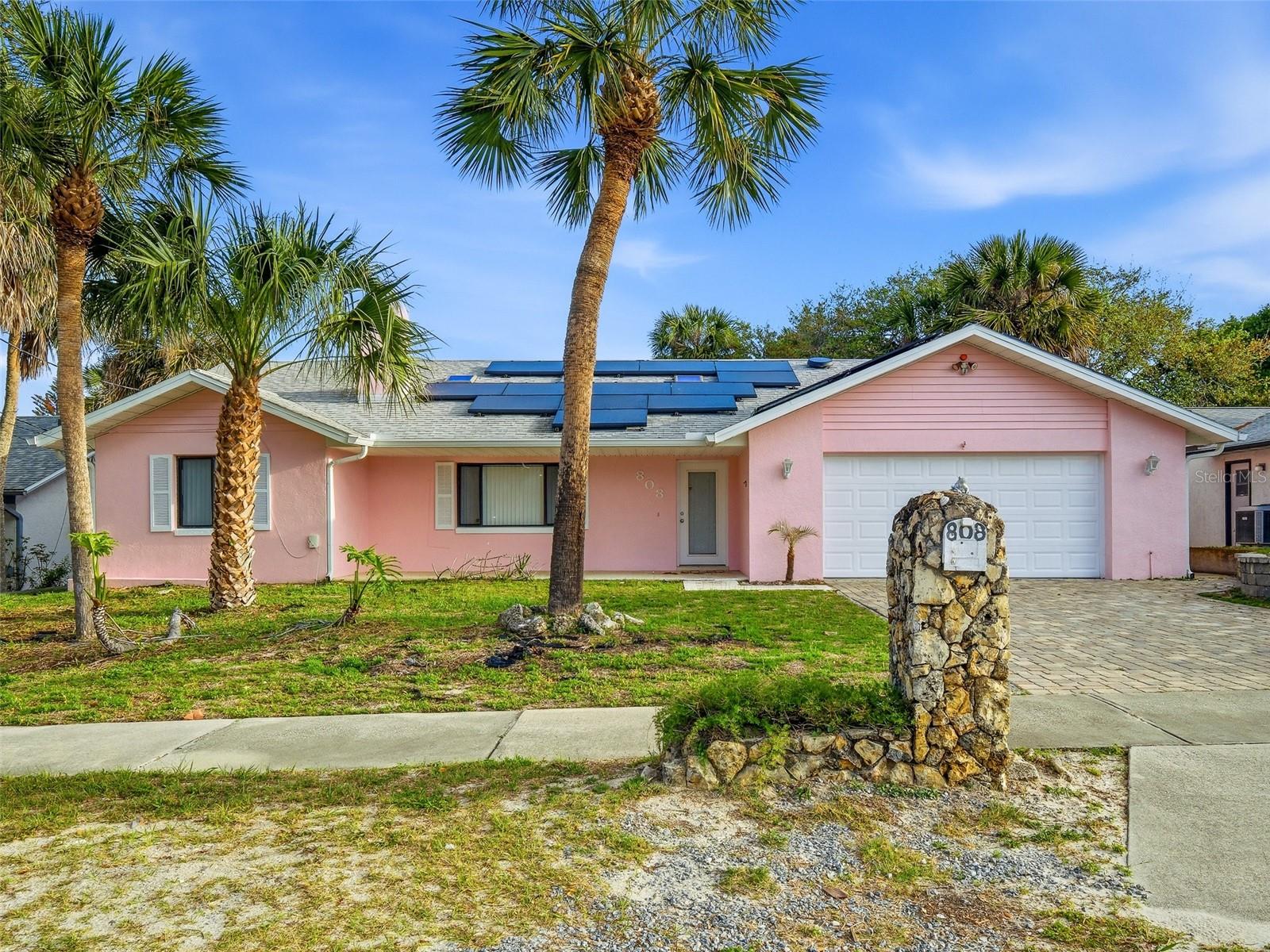 808 E 1st Ave, FL