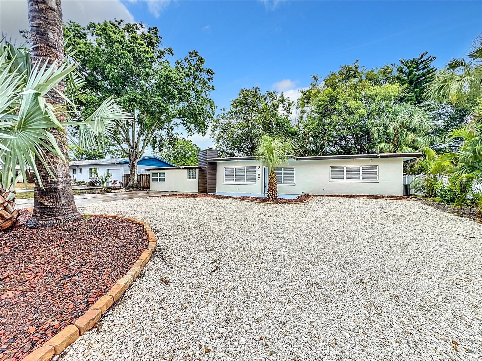 2107 Pine Terrace, FL