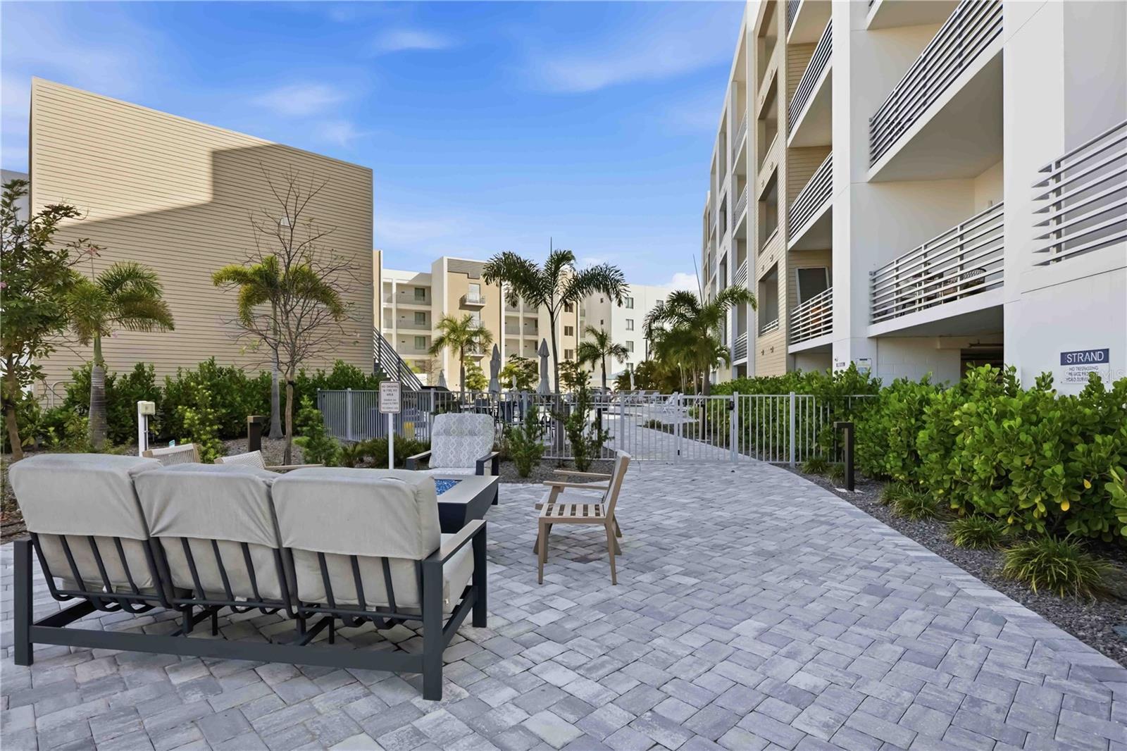 1703 Tamiami Trail, FL