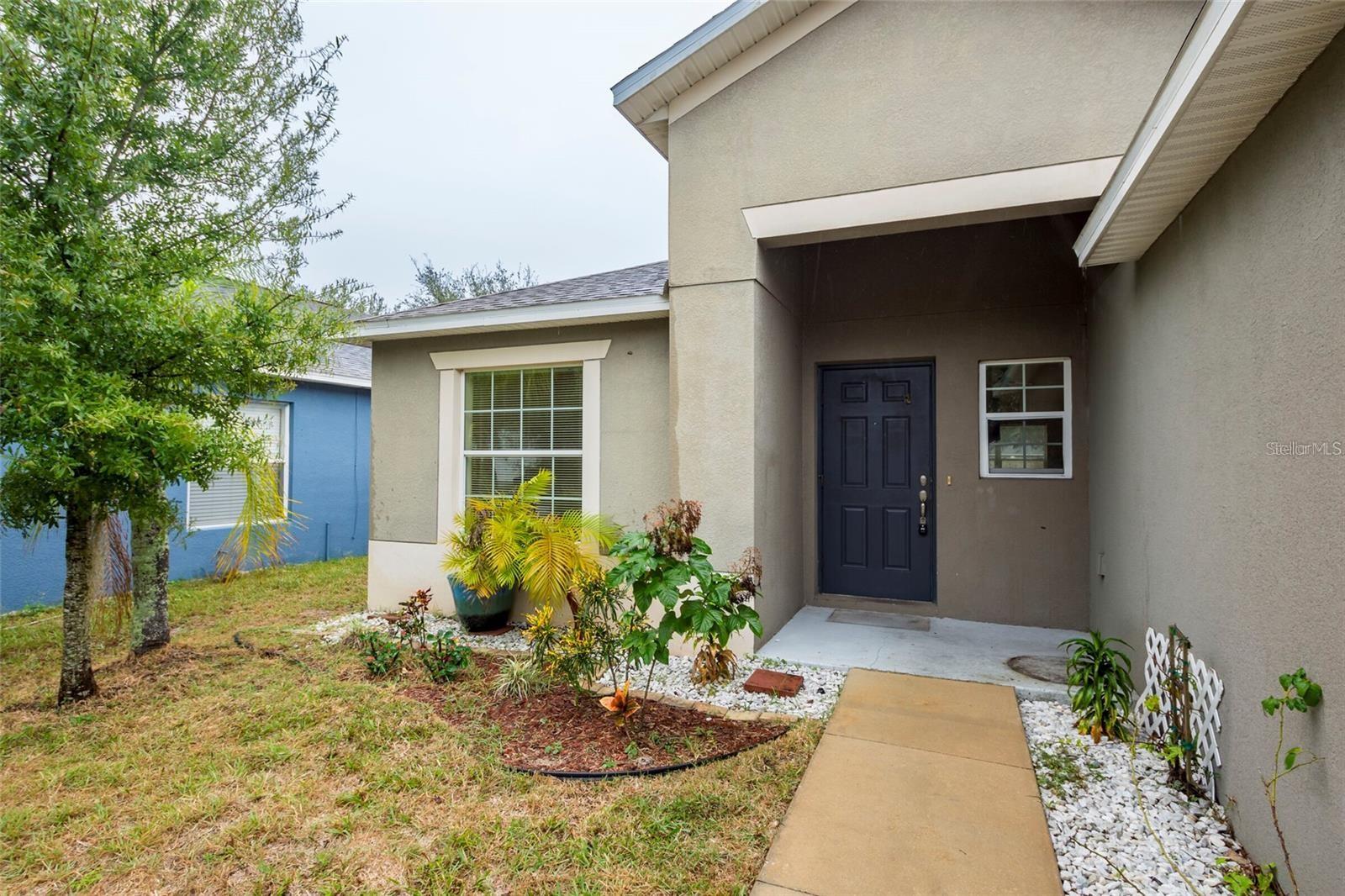 8117 Alamosa Wood Avenue, FL