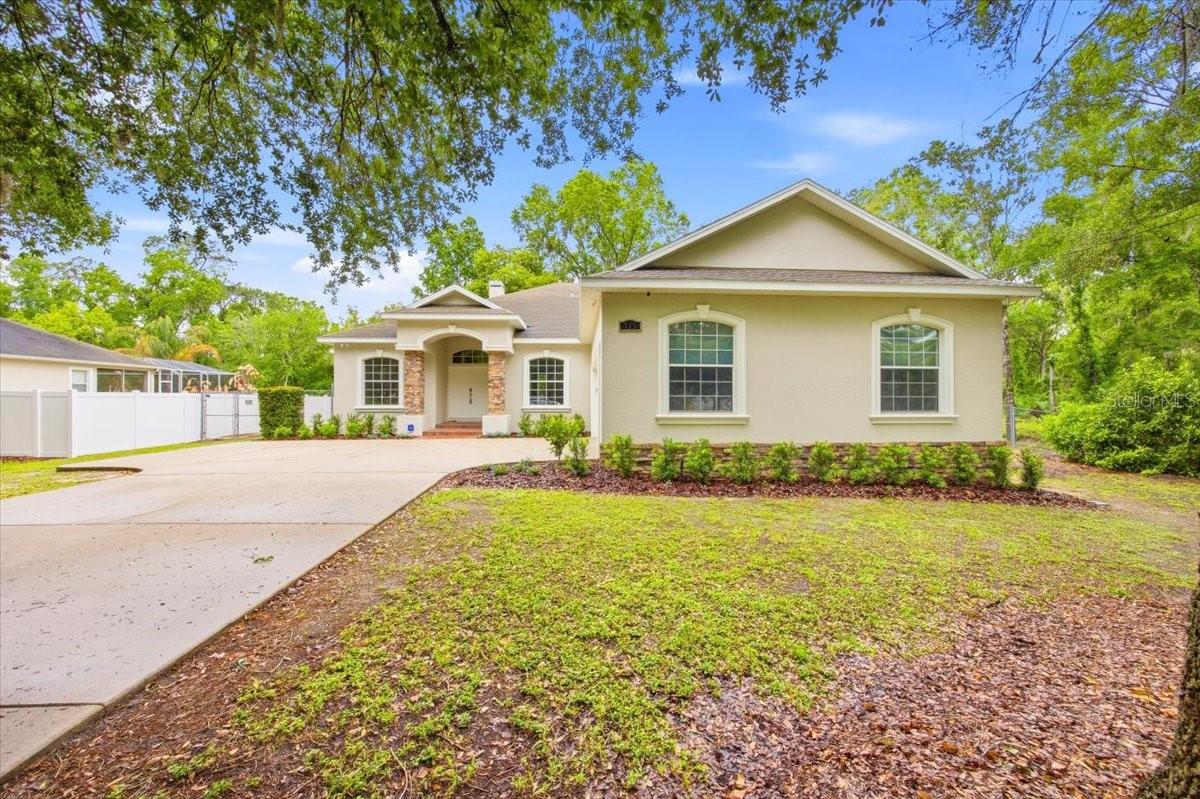 713 Whitehall St, FL