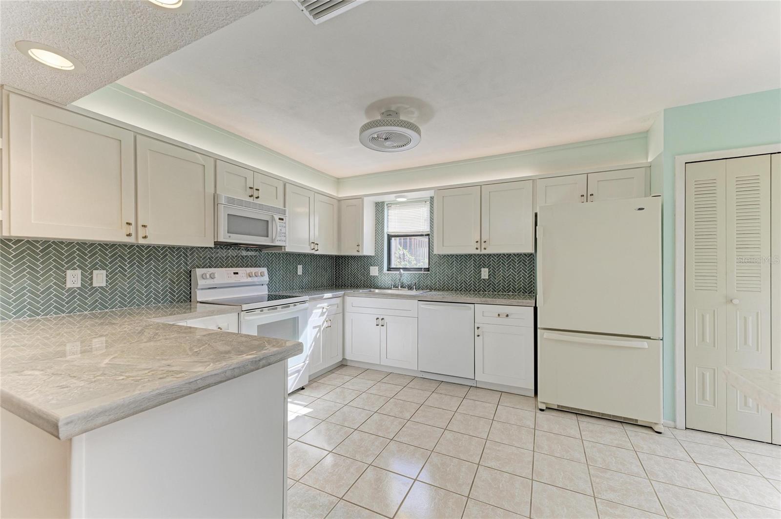 5400 34th Street, FL
