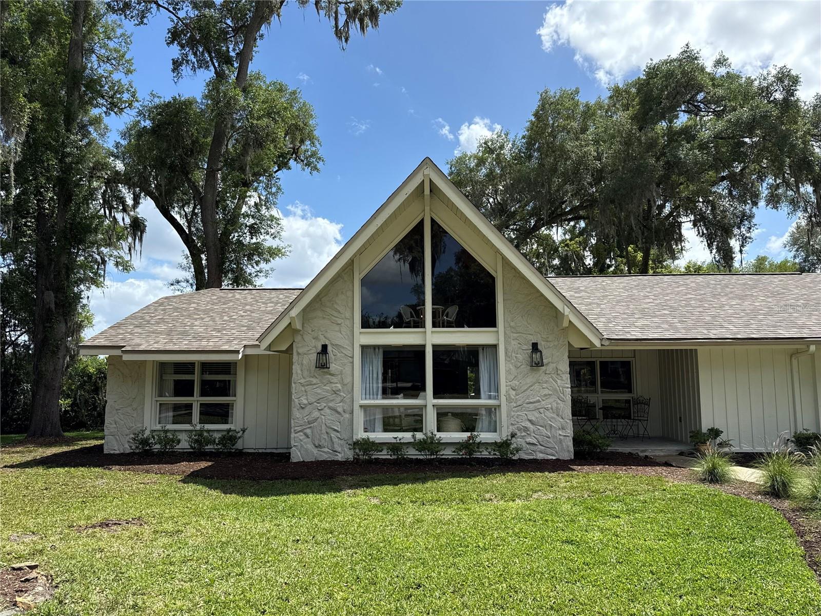 521 Granada Way, FL