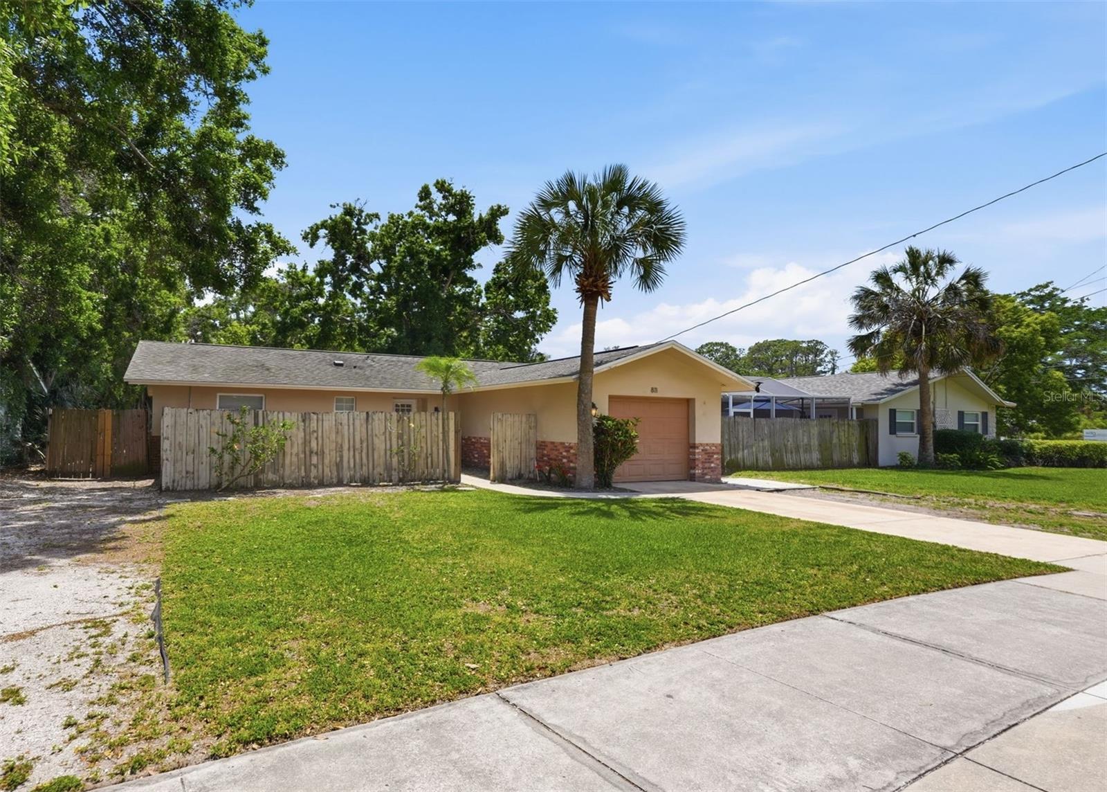 811 Michigan Boulevard, FL