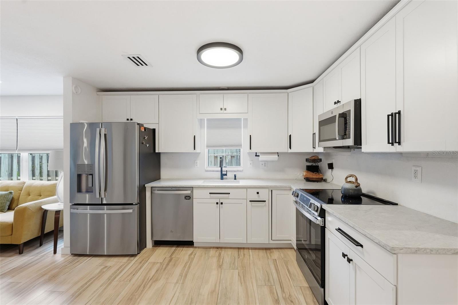 811 Michigan Boulevard, FL