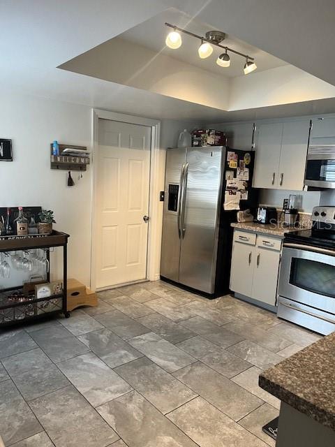 724 Fortuna Drive, FL