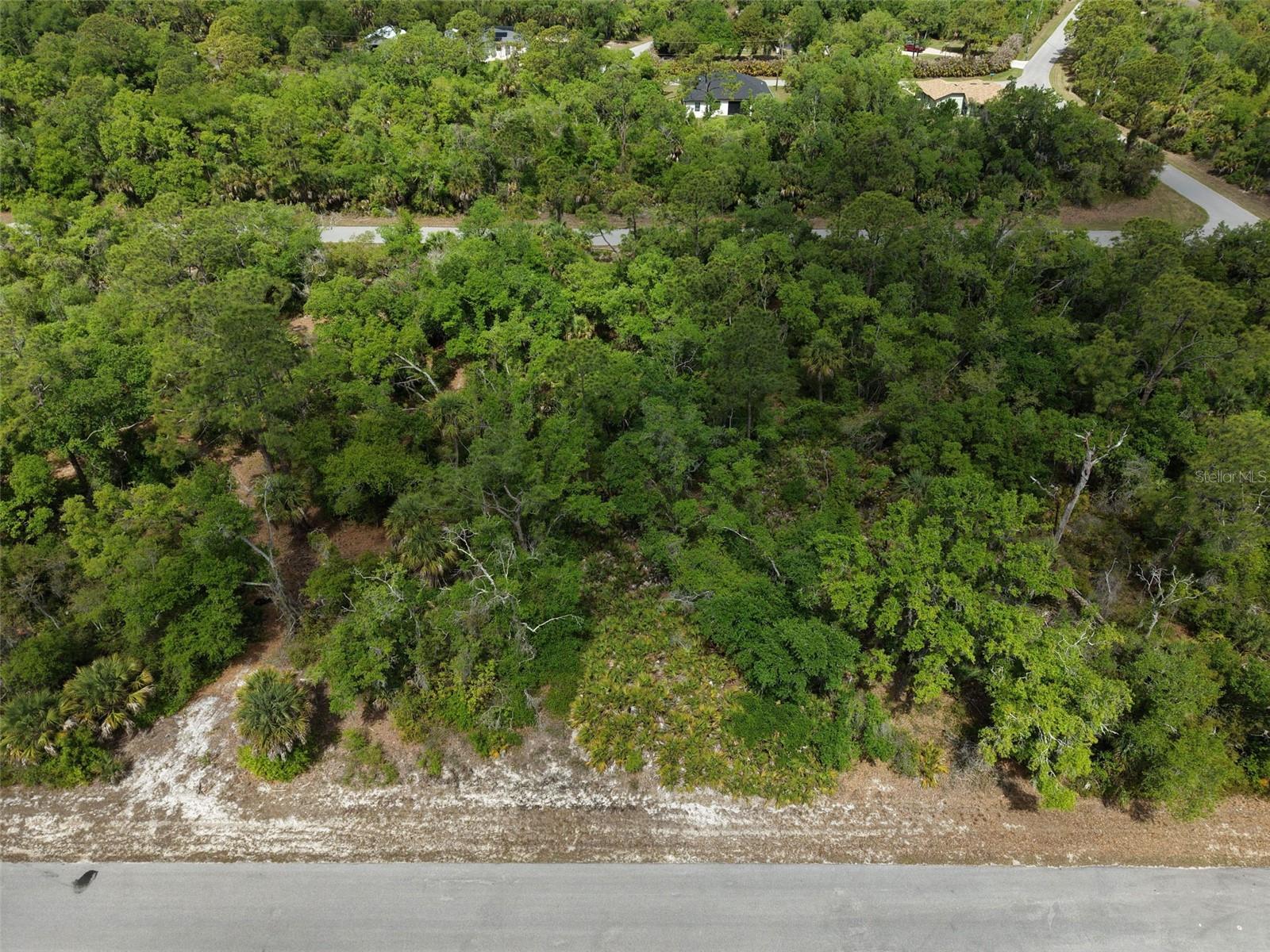 1249 Chris Ter, FL