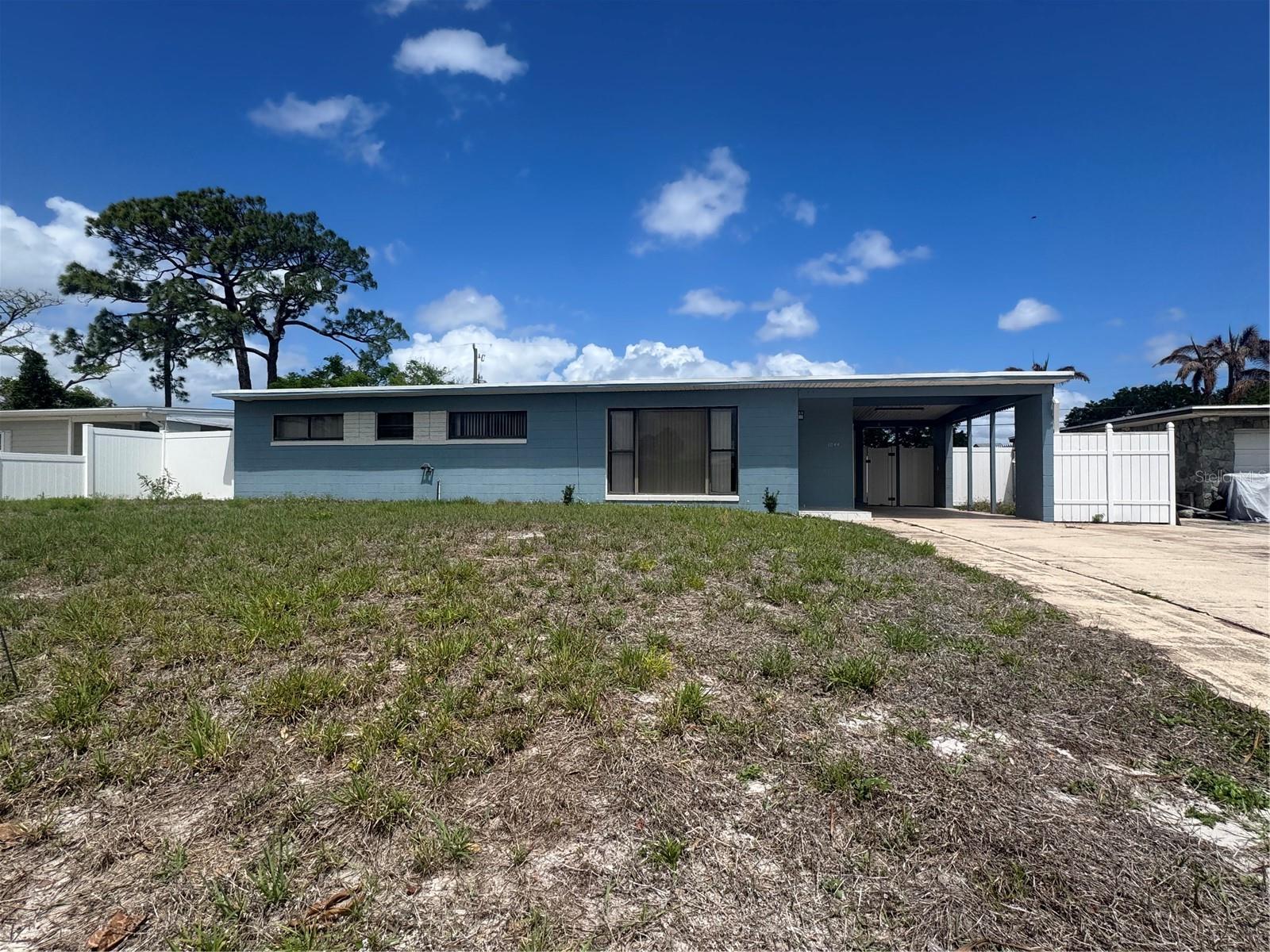 1044 Cypress Ln, FL