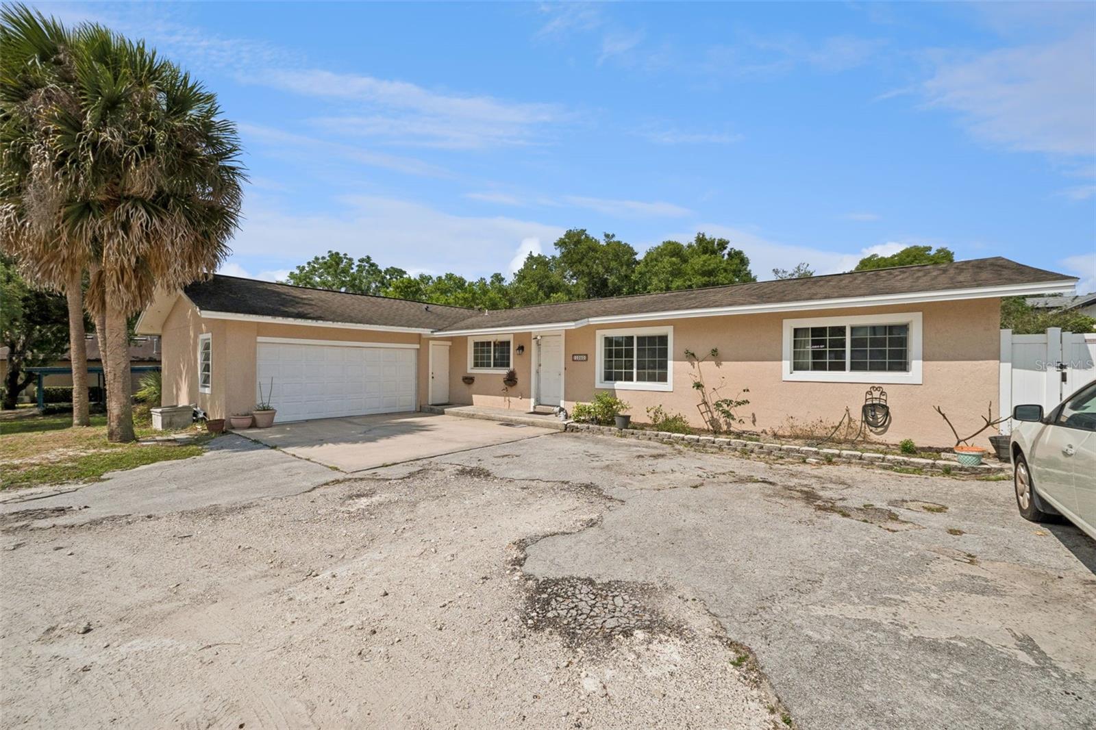 1050 Crystal Bowl Circle, FL