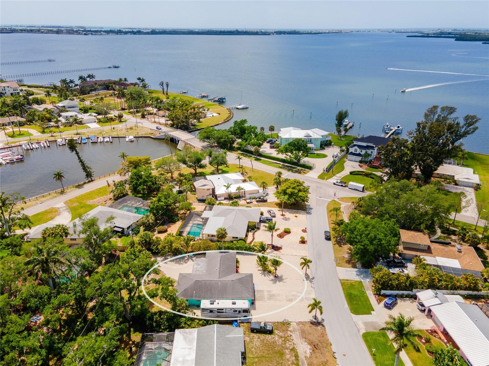 1133 Montezuma Drive, FL