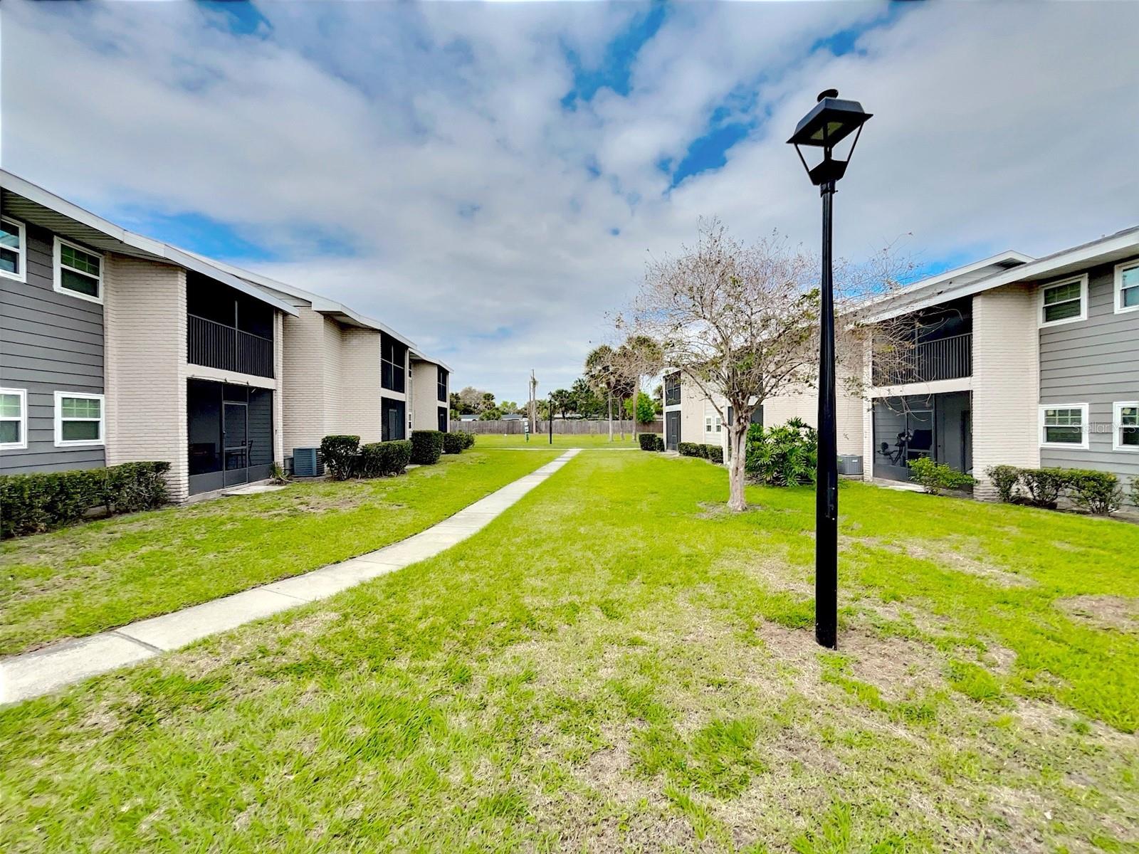865 Sky Lake Circle, FL