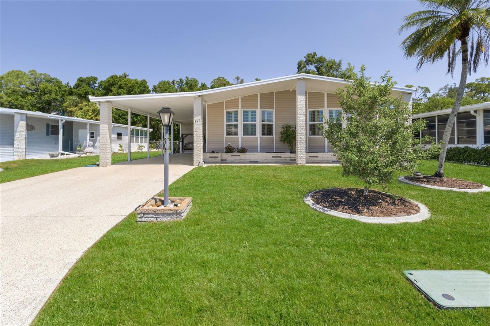 209 Vistoria Dr, FL