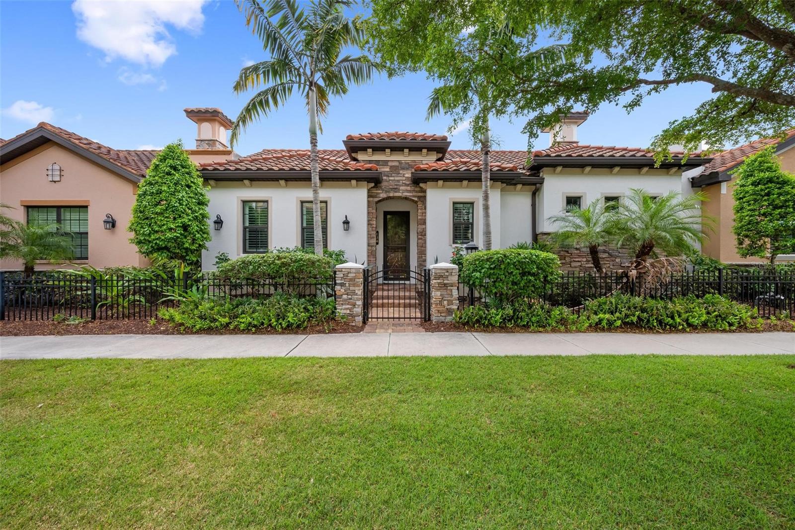 134 E Tampa Ave, FL