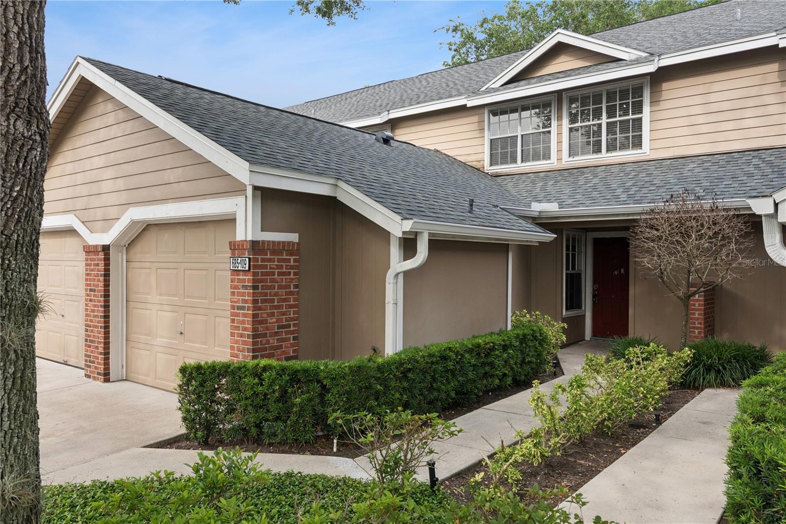 685 Scarlet Oak Circle, FL