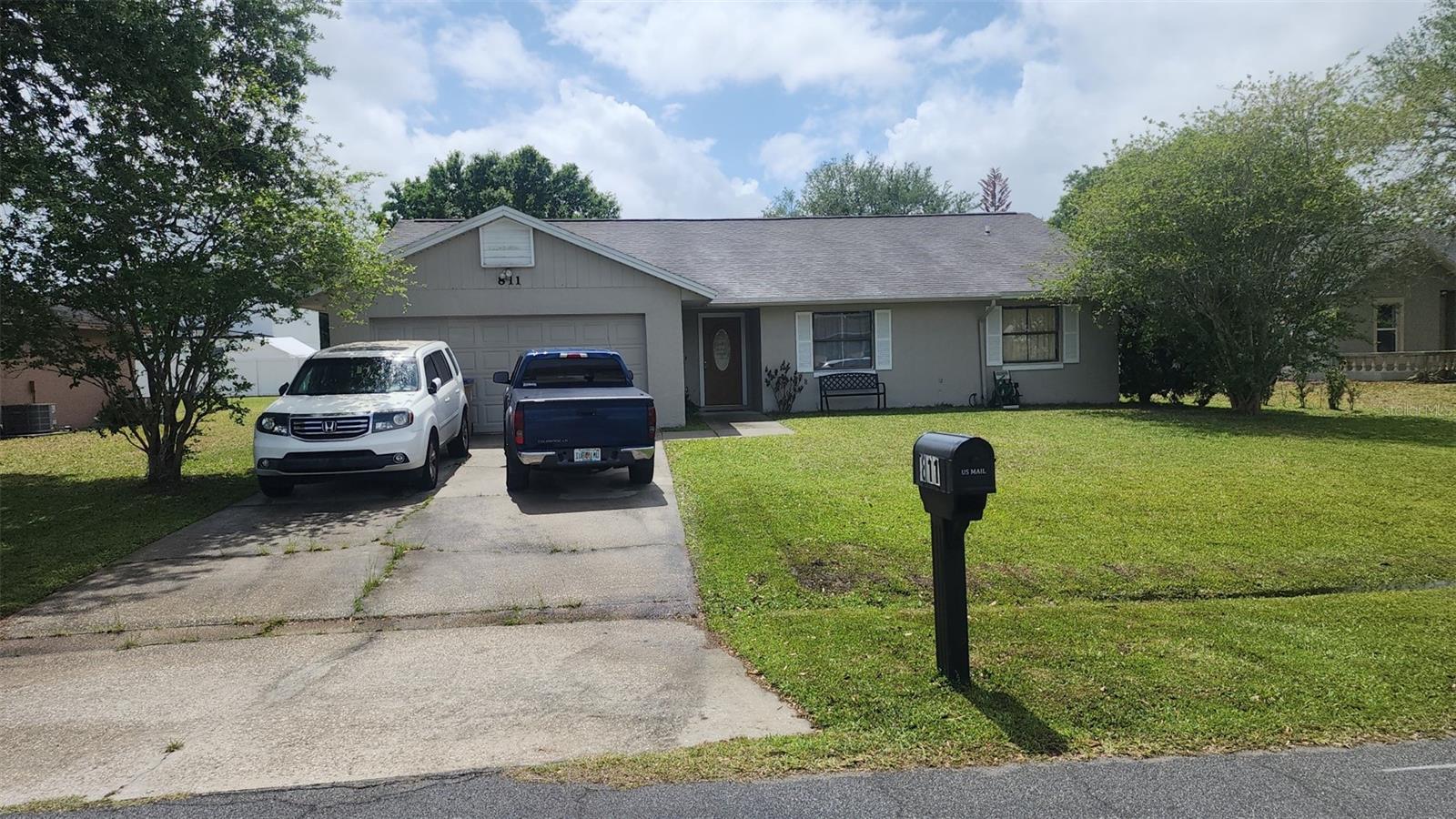 811 Savona Pl, FL