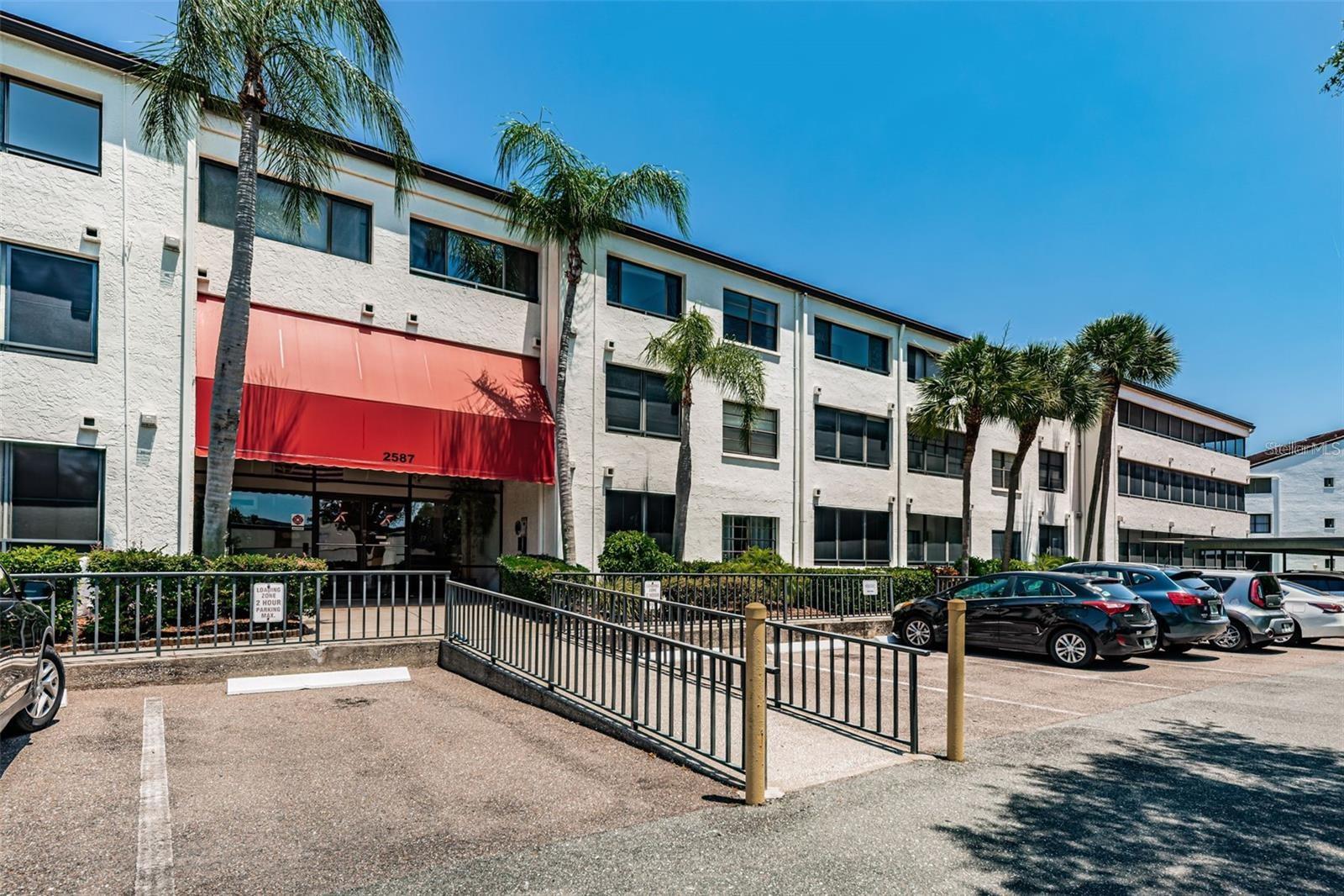 2587 Countryside Boulevard, FL