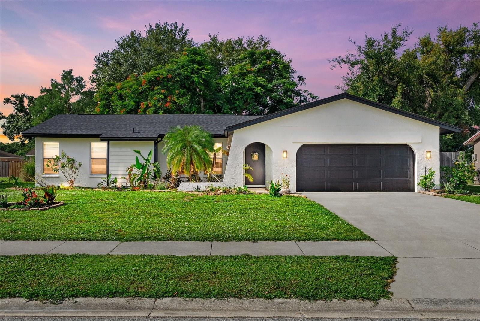 816 Queen Palm Lane, FL