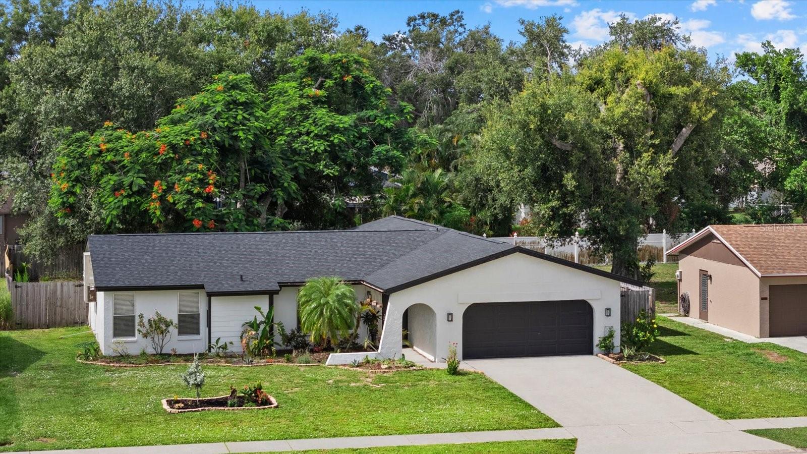 816 Queen Palm Lane, FL