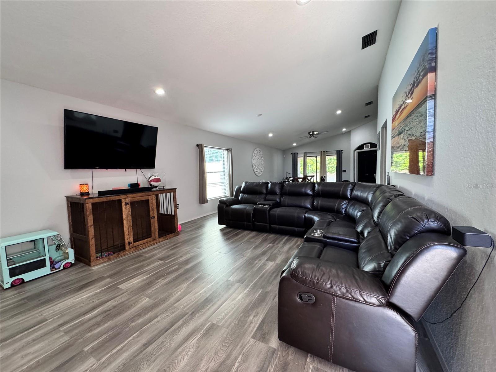 2235 Lakeridge Drive, FL