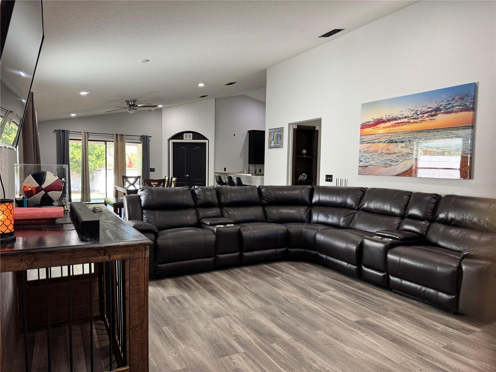 2235 Lakeridge Drive, FL