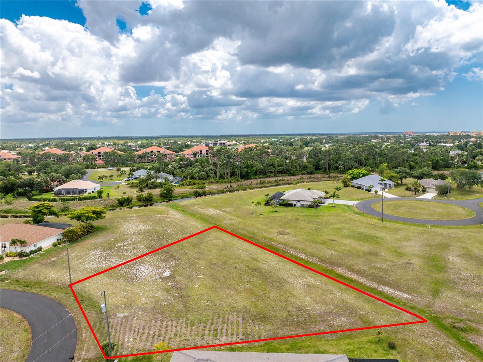 17508 & 17514 Vellum Cir, FL